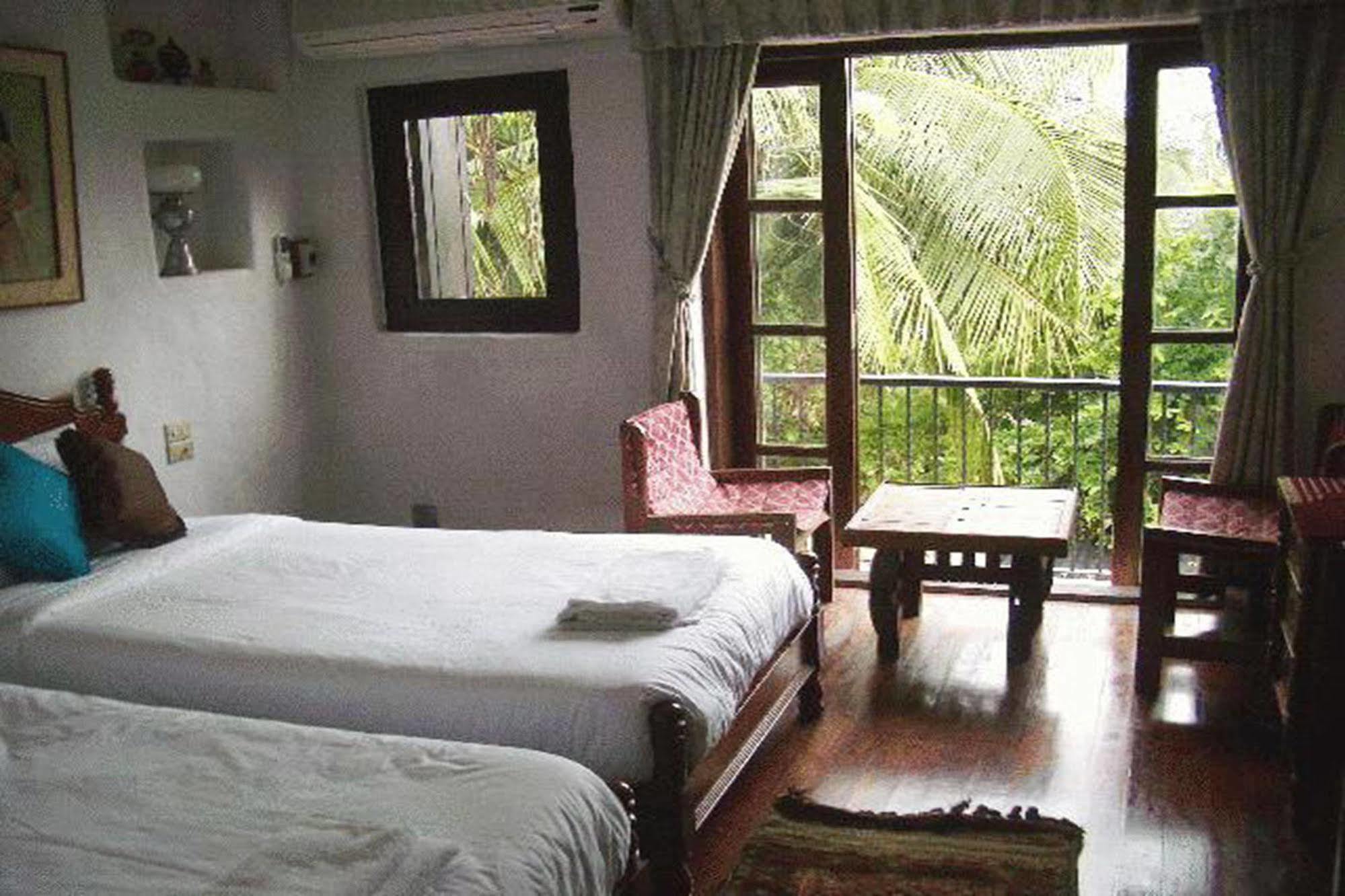 Momchailai Pattaya Retreat Buitenkant foto